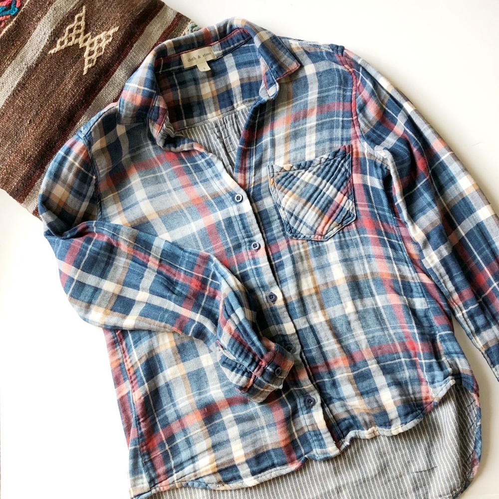 Cloth & Stone Plaid Button Down Shirt Size Small